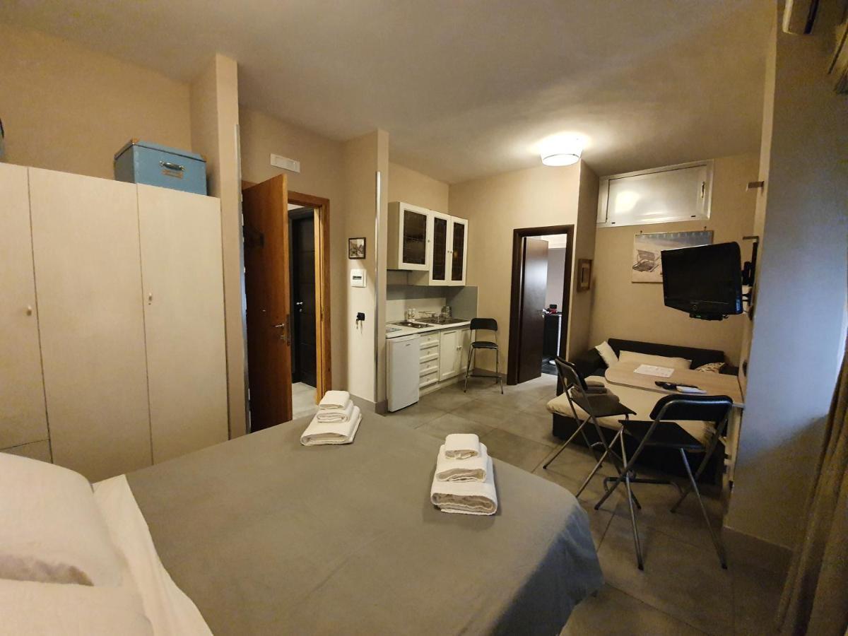 Two Sisters Suites Naples Luaran gambar
